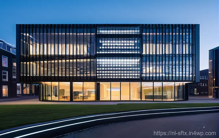 보안 오케스트레이션의 기초와 원리 - **Prompt 1: From Cybersecurity Chaos to Orchestrated Control**
    "A visually striking split image ...
